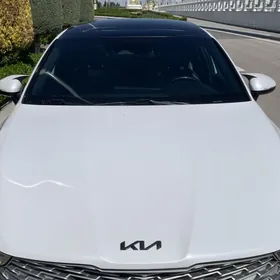 Kia K5 2021