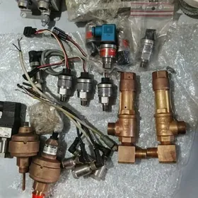 Чиллер запчасти.YORK.