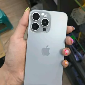 Iphone 15 ProMax 90%