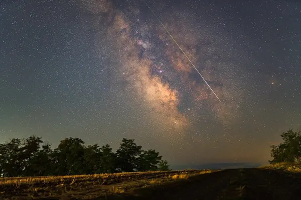 Mart aýynyň ahyrynda iki meteor akymyny synlamak bolar