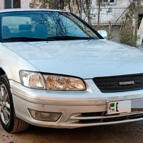 Toyota Camry 2000
