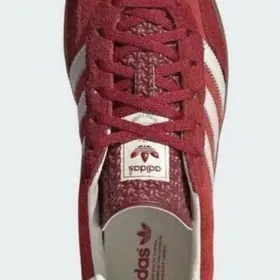 Кроссовки Адидас