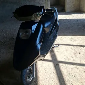 Scutter Scuteer Tokly mator