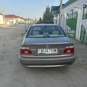 BMW E39 2003