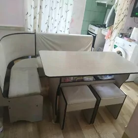 кухонный уголок