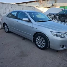 Toyota Camry 2011