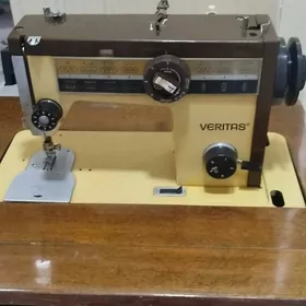 Швейная машина Веритас