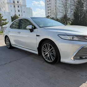 Toyota Camry 2022