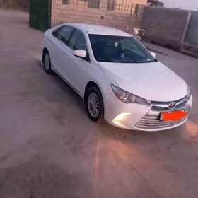 Toyota Camry 2017
