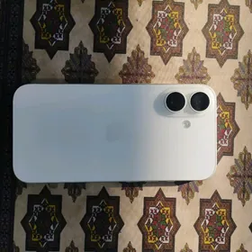 iPhone 16 özi