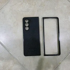 Z Fold 5 çehol