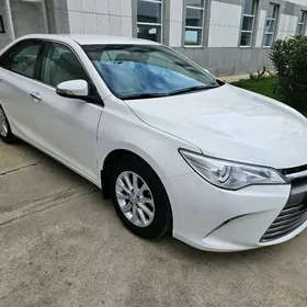 Toyota Camry 2017
