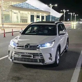 Toyota Highlander 2018