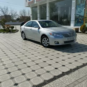 Toyota Camry 2011