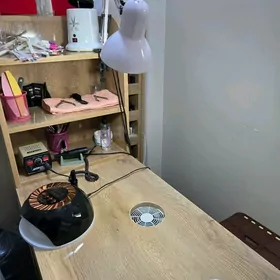 стол маникюрный