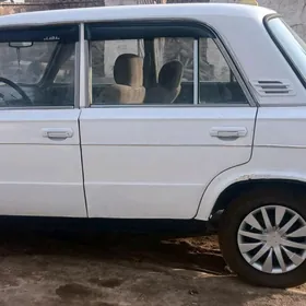 Lada 2103 1988