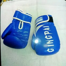 Баксерские перчатки