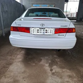 Toyota Camry 1999