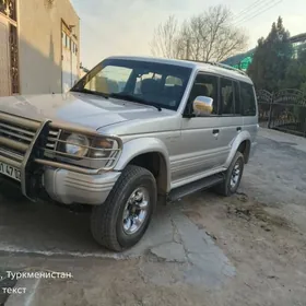 Mitsubishi Pajero 1998