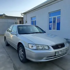 Toyota Camry 2001