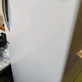 LG холодильник