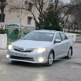 Toyota Camry 2013
