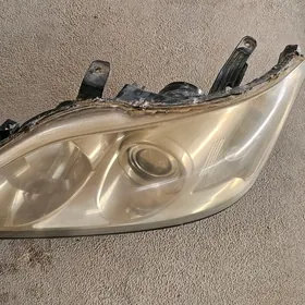 Lexus es 350 on faralary