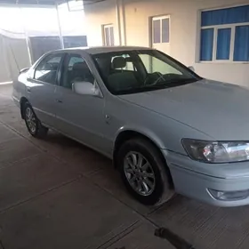 Toyota Camry 1999