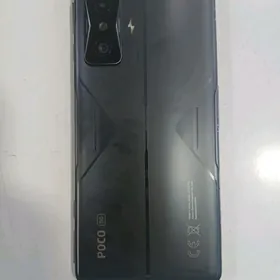 POCO F4 GT