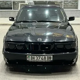 BMW 525 1990