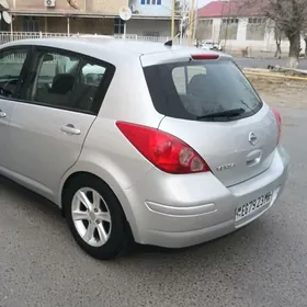 Nissan Versa 2010