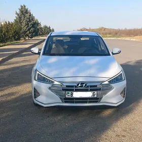 Hyundai Elantra 2019