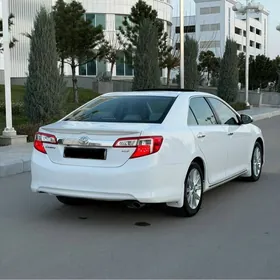Toyota Camry 2013