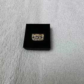 Кольцо с бриллиантами