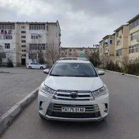 Toyota Highlander 2018