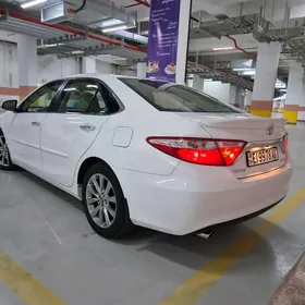 Toyota Camry 2016
