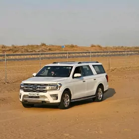 Ford Expedition 2023