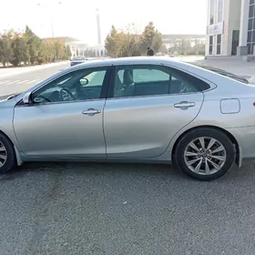 Toyota Camry 2016