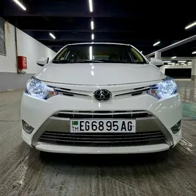 Toyota Yaris 2014