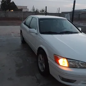 Toyota Camry 2000