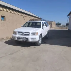 Nissan Pathfinder 1997