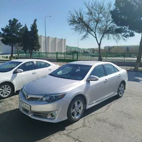 Toyota Camry 2013