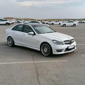 Mercedes-Benz C350 2011