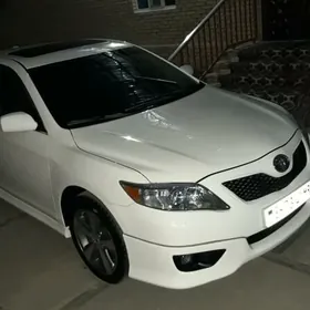 Toyota Camry 2011