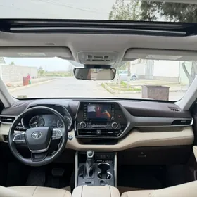 Toyota Highlander 2022