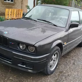BMW 320 1989