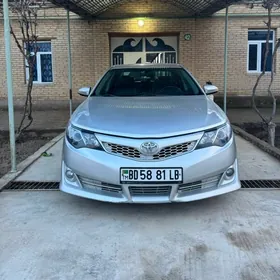 Toyota Camry 2013