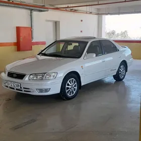 Toyota Camry 2001