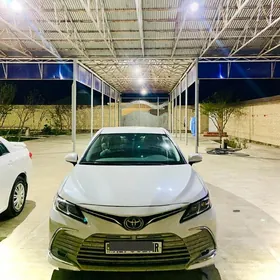 Toyota Camry 2022