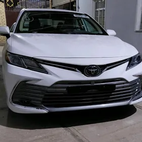 Toyota Camry 2022
